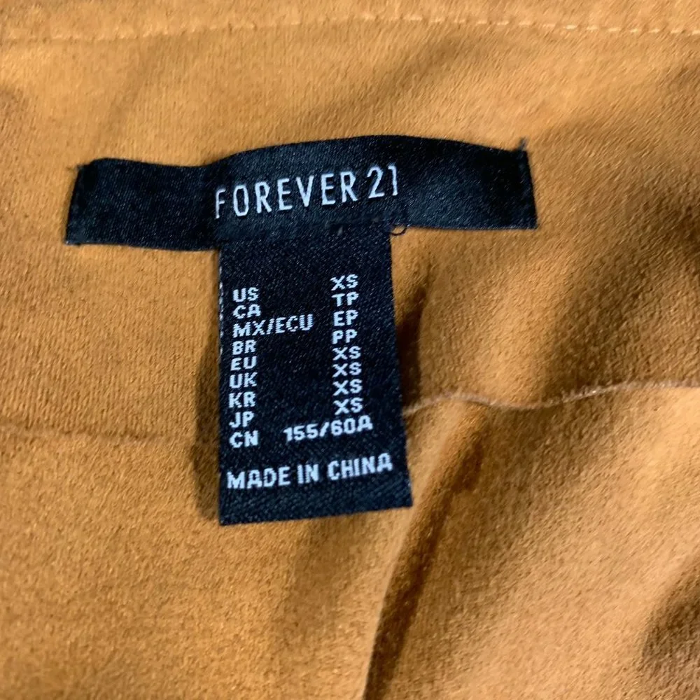 FOREVER‎ 21 FAUX SUEDE MINI SKIRT XS FRONT SLIT BACK ZIPPER